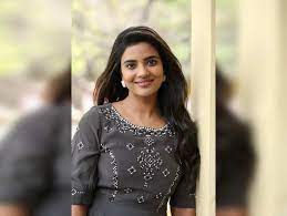 Last seen in the acclaimed movie ka pae ranasingam, aishwarya rajesh had made her telugu. Did You Know Why Aishwarya Rajesh Chose The Maldives For Her Vacation Tamil Movie News Times Of India