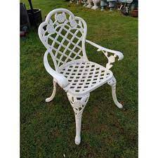 1 Cast Iron Chair With Arms Style