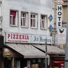pizza places near friedrichstre