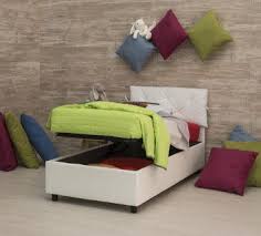 Il letto è un mobile domestico costituito da alguna superficie orizzontale solitamente ricoperta da una imbottitura, o materasso, su. Letto Singolo Economico