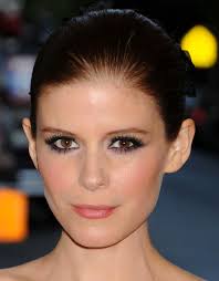 red carpet beauty kate mara and her
