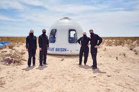 Blue origin space launches explained. Jeff Bezos Und Sein Bruder Fliegen Mit Blue Origin Ins All Amazon Watchblog De
