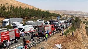 Gaziantep'te trafik kazası: 16 ölü, 21 yaralı - Dünya Gazetesi
