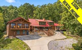 luxury homes in pigeon forge