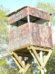 The pallet blind is just that—a blind made from shipping pallets. How To Build A Free Standing Deer Hunting Blind In The Best Location Deer Hunting Blinds Hunting Blinds Deer Hunting
