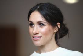 Has meghan ever had any other hair colour? Meghan Markle S Wedding Makeup Let Her Natural Beauty And Her Freckles Show Through Glamour