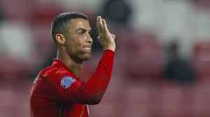 F ormer iran striker daei, who scored 109 goals for his country in 149 appearances. Portugals Fussballstar Ronaldo Nahert Sich Weltrekord