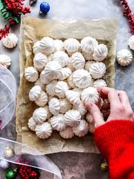 meringue cookies with without cream