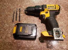 How to Assemble and Use a Cordless Power Drill : 10 Steps - Instructables