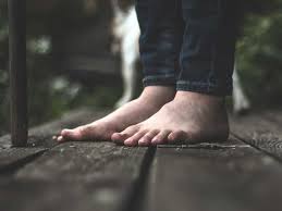 Walking Barefoot Benefits Potential
