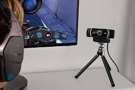 Terlebih, terdapat beberapa aplikasi kamera terbaik yang dapat meningkatkan kualitas foto yang ditangkap. 10 Webcam Terbaik 2020 2021 Untuk Wfh Atau Sekolah Online Priceprice Com