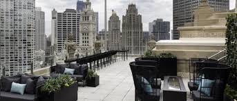 Lh Rooftop Chicago Theater District