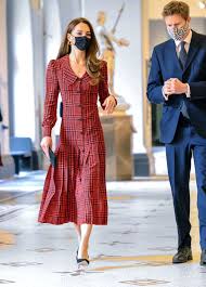 Kate middleton loves these surprisingly affordable earrings. Kate Middleton Wears A Plaid Alessandra Rich Dress At V A