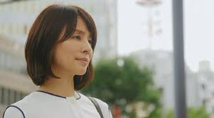 民衆の敵 第1話 平田和美さん を演じる 石田ゆり子さん 月9 民衆の敵 平田和美 役 石田ゆり子 さん 石田ゆり子 ヘアスタイル 石田ゆり子 ヘアスタイル