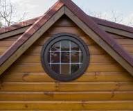 How is a round window made?