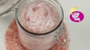 how to make coconut oil and salt scrub