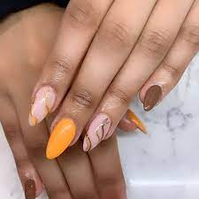 nail salons near accentual spa