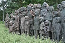 From wikimedia commons, the free media repository. 77 Jahre Nach Dem Massaker Das Denkmal Fur Die 82 Kinderopfer Von Lidice