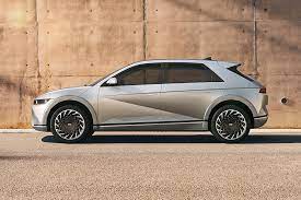 The 2021 hyundai ioniq 5 has been caught in a sydney car park. Hyundai Ioniq 5 Mit 800 Volt Technik Schnellladen Wie Im Taycan Auto Bild