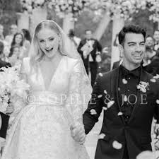 Earlier this month, sophie turner and joe jonas said i do for a second time in provence, france. See Sophie Turner And Joe Jonas First Wedding Photo E Online Ap