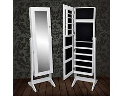 Това бяло огледало в цял ръст на стойка впечатлява с класическия си елегантен дизайн. Shkaf Za Bizhuta Ss Stojka I Ogledalo