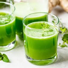Looking for juice recipes that are made to help you lose weight and be healthy? 10 Healthy Green Juice Recipes That Actually Taste Great