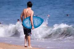 are-you-supposed-to-wax-a-skimboard