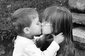 Risultati immagini per i baci tra bambini