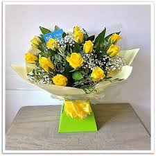 fresh flowers delivered uk yellow rose