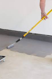 the best way to paint a garage floor