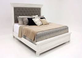 kanwyn upholstered queen size bed