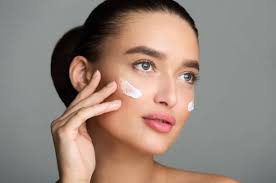 using moisturiser for oily skin