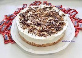 Bought ice cream cakes are expensive and don't even come close to tasting this good. Steps To Make Speedy Daim Ice Cream Cake Best Recipes