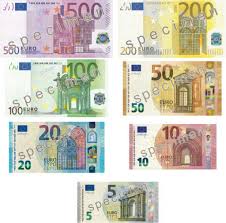 8mila banconote con scritto fac simile. Sorpresi Con 70mila Euro In Banconote False E Campioni Di Valuta Estera Contraffatte Banconota Euro Soldi