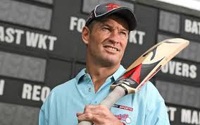 Graeme Hick Urges Aussie Batsmen To Have Patience In India