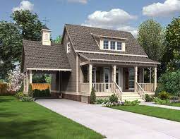 Compact Cottage Designed Efficiently