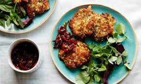 Courgette Halloumi Fritters Guardian gambar png
