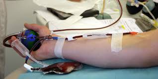 Pourquoi les homosexuels peuvent donner leurs organes et non leur sang