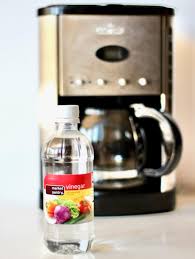 clean your coffee maker with vinegar