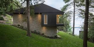 Beautiful Hillside Lake House Design On
