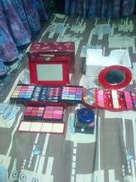 makeup kit in abad free