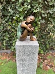 Bronze Dreaming Girl Garden Statue