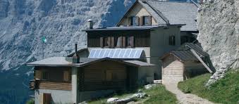 Die firma autarke energieversorgung bietet alternativen zur öffentlichen stromversorgung an. Autarke Energieversorgung Und Autarke Batteriespeicher Maxx Solar