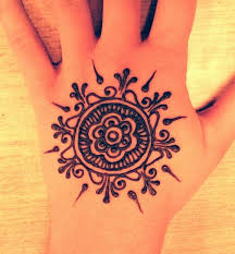 It is a stunning mehndi design and it looks like a beautiful piece of jewelry. 30 Simple Easy Henna Flower Designs Of All Time Keep Me Stylish