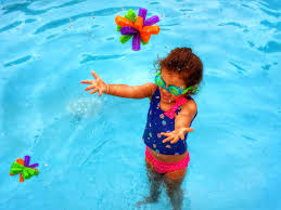 The pool alone might be enough of a draw for you, but keeping little ones occupied all afternoon in the water requires the best pool toys to make swimming a little more fun. Fun Time 15 Diy Pool Toys And Water Games For Spring And Summer