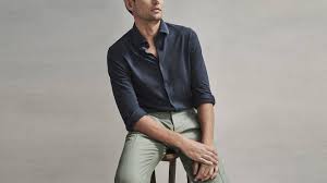 colour shirts to wear with green pants