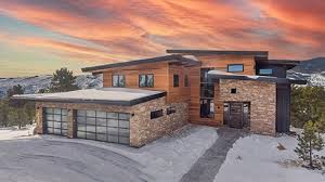 Mountain Modern Home Design Style Sun