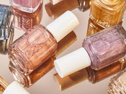 5 duochrome nail polishes that will