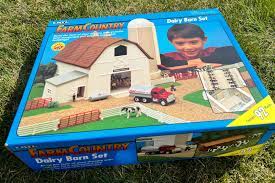 ertl 1993 farm country dairy barn set p