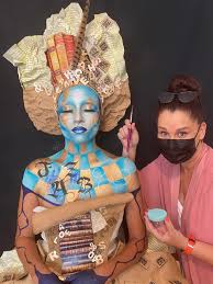 makeup artist luisa machen reaches the